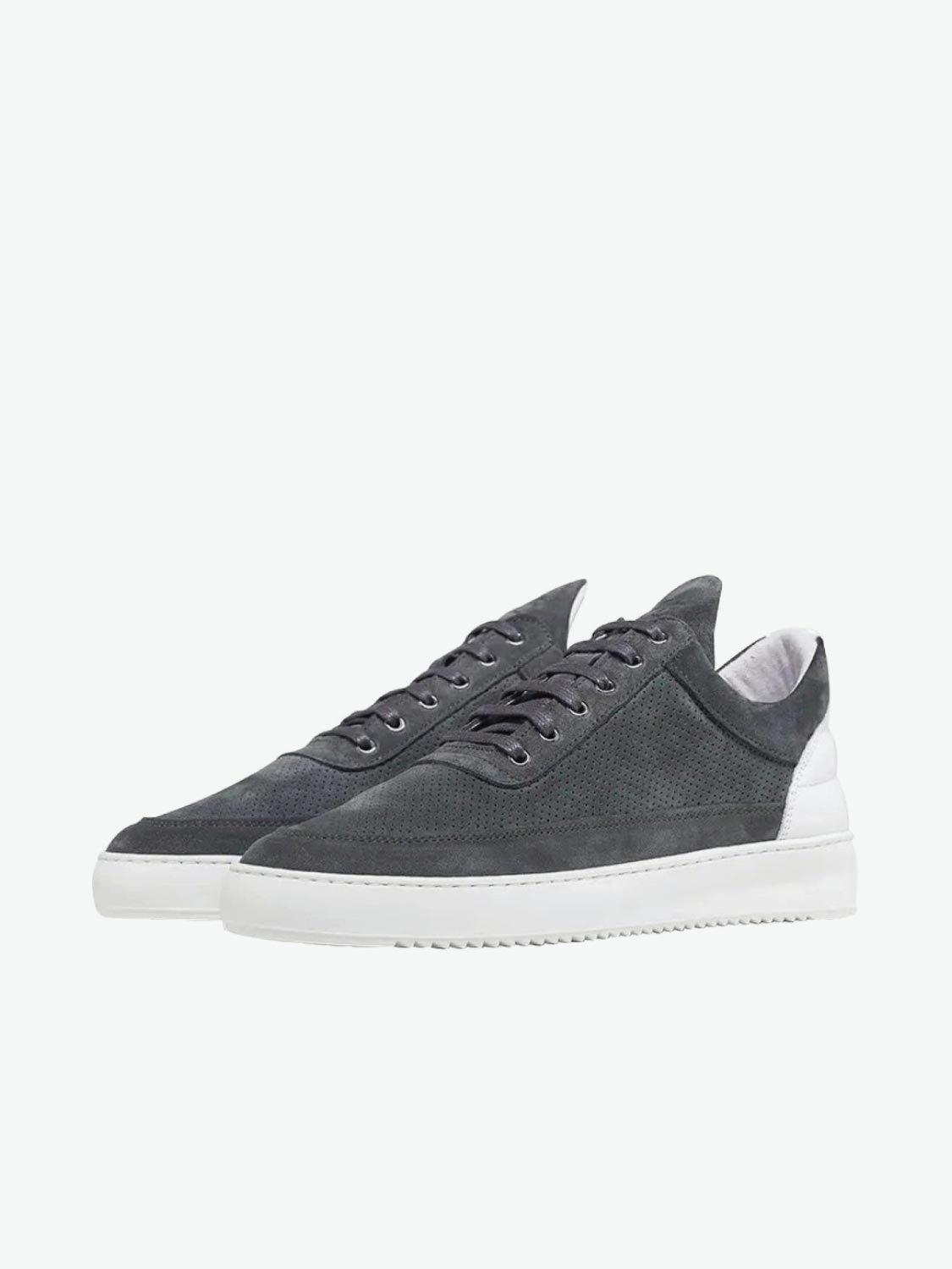 Low top ripple top nubuck perforated black