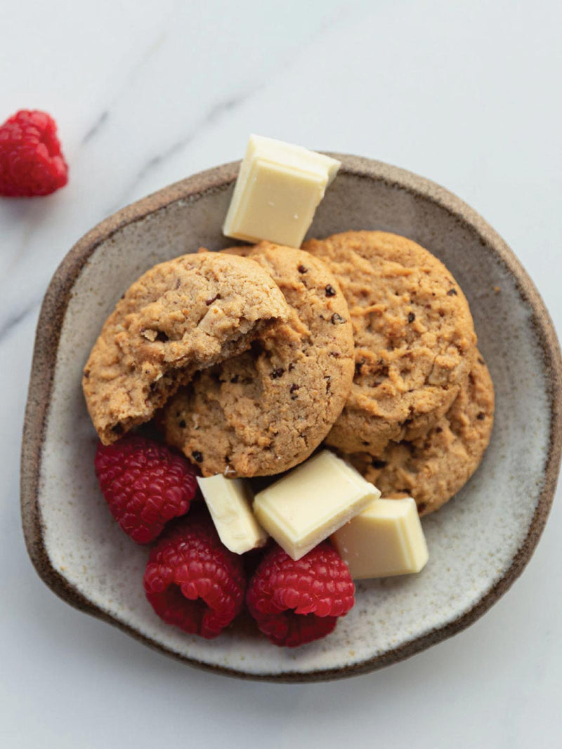 Walkers White Chocolate and Raspberry Biscuits | D
